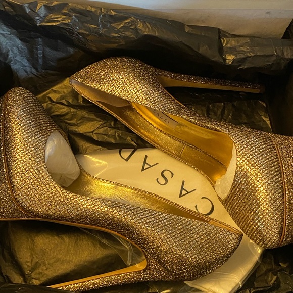 Casadei Gold Glitter Platform Pumps Size 8.5 US - Picture 3 of 9